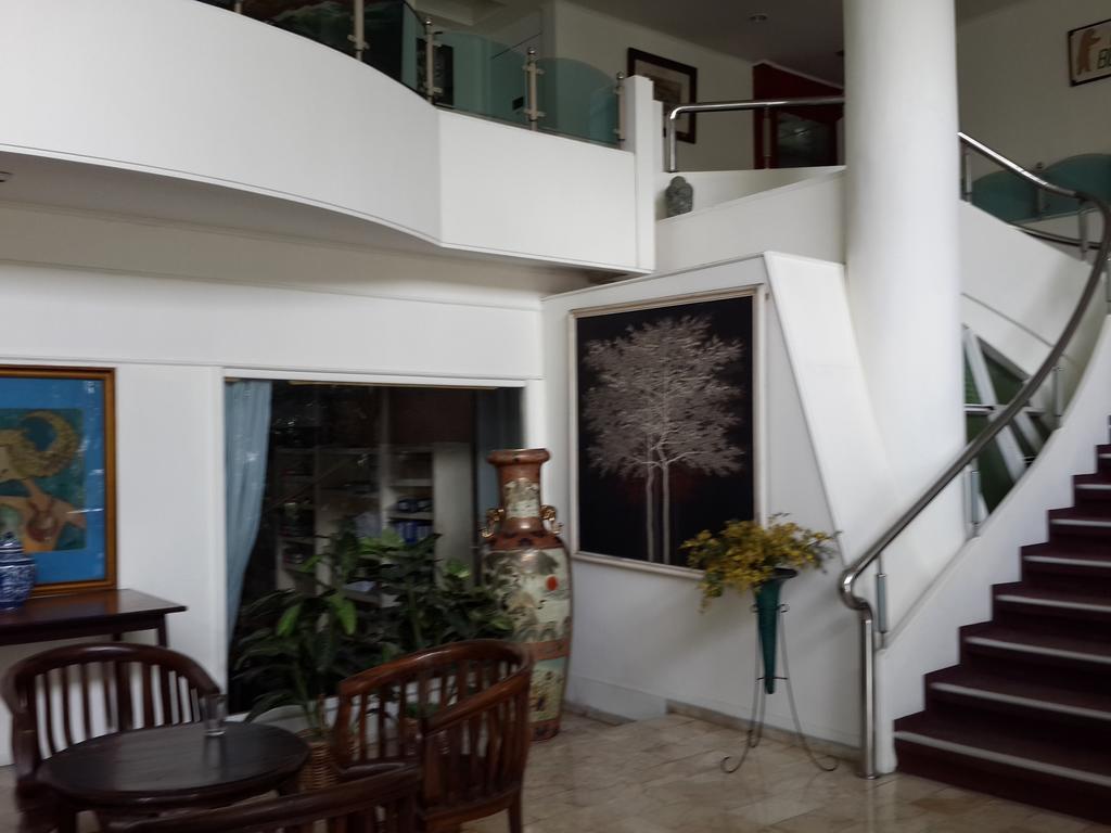 Reddoorz Plus Near Kebayoran Baru Blok S Giacarta Esterno foto