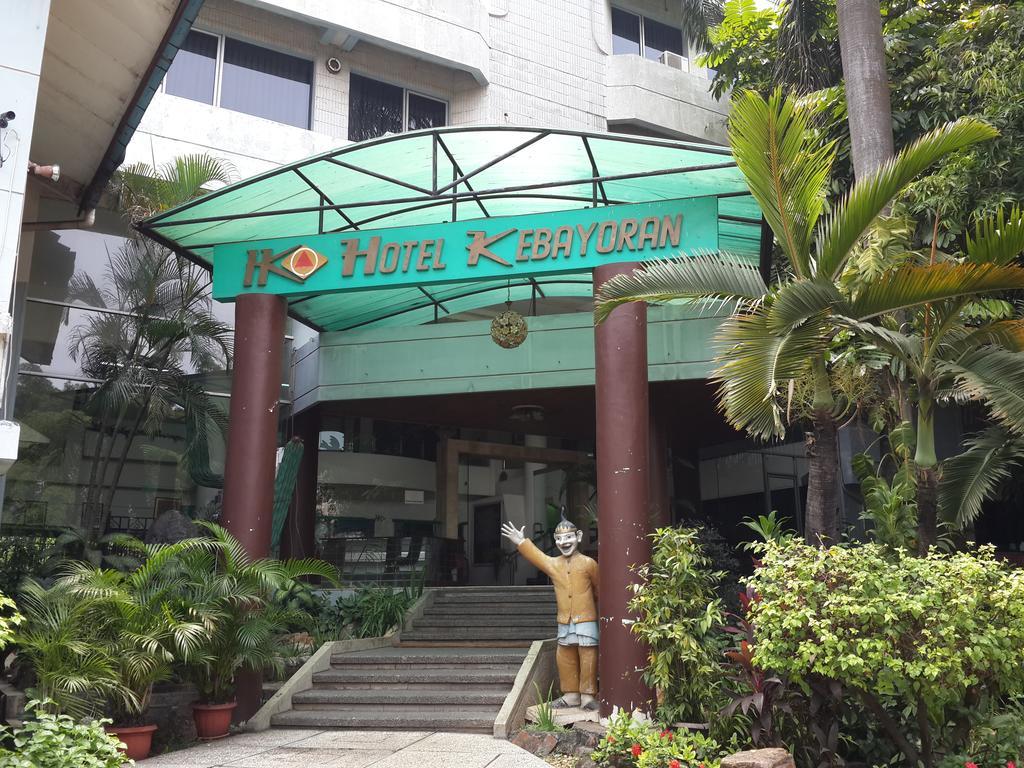 Reddoorz Plus Near Kebayoran Baru Blok S Giacarta Esterno foto