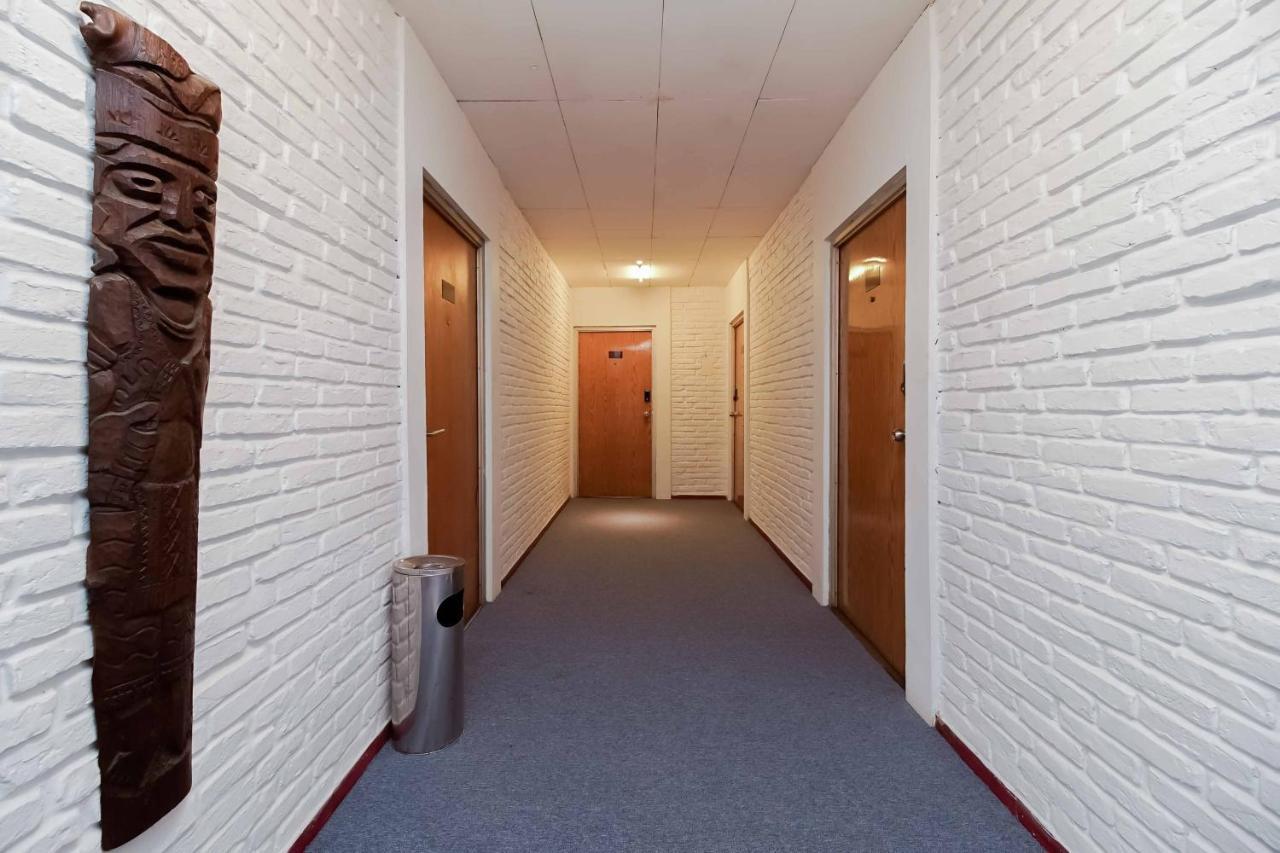 Reddoorz Plus Near Kebayoran Baru Blok S Giacarta Esterno foto