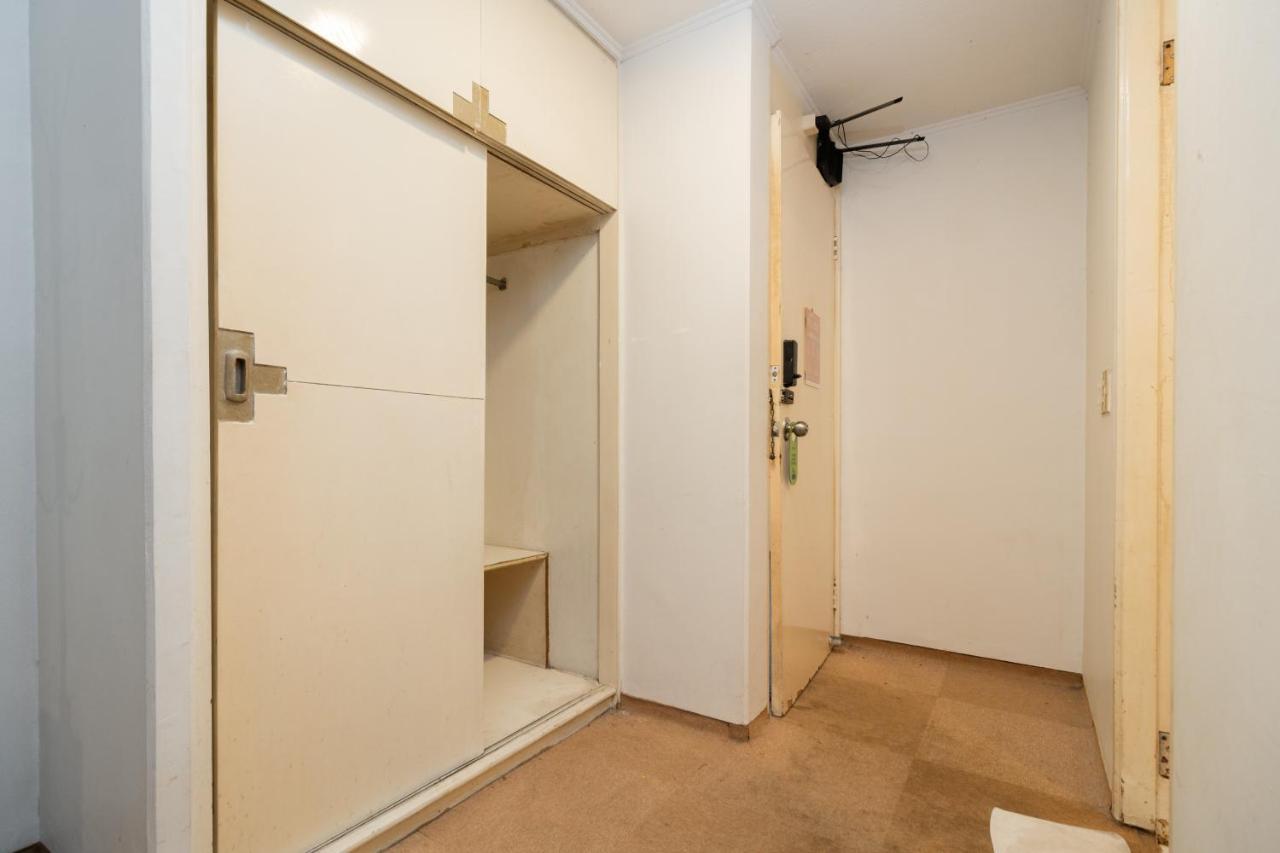 Reddoorz Plus Near Kebayoran Baru Blok S Giacarta Esterno foto