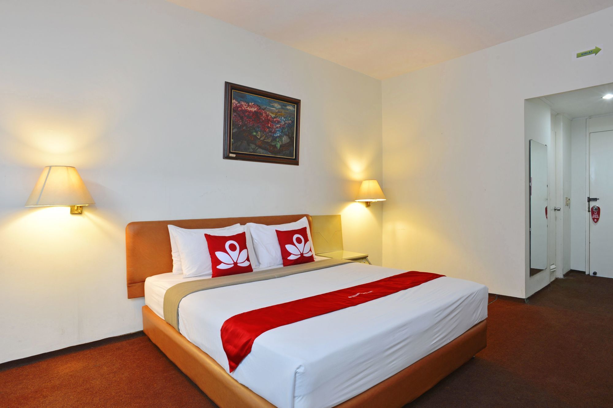 Reddoorz Plus Near Kebayoran Baru Blok S Giacarta Esterno foto